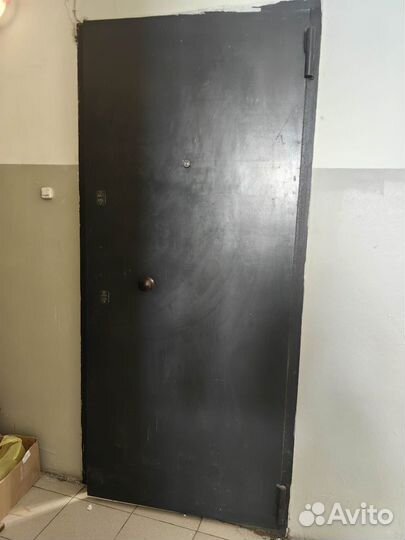 Дверь входная металлическая