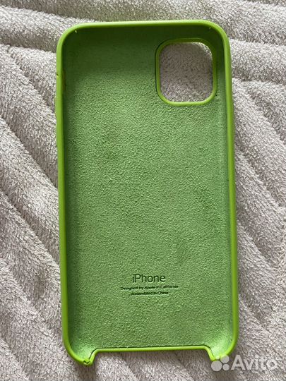Чехол на iPhone 11