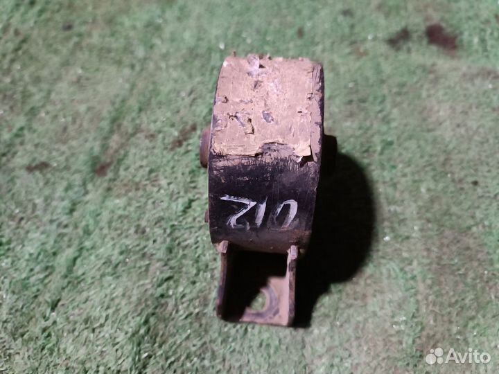 Опора двигателя задняя Nissan Almera