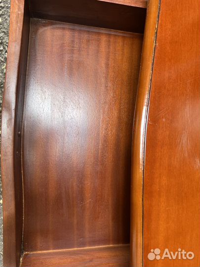 Тумбочка прикроватная