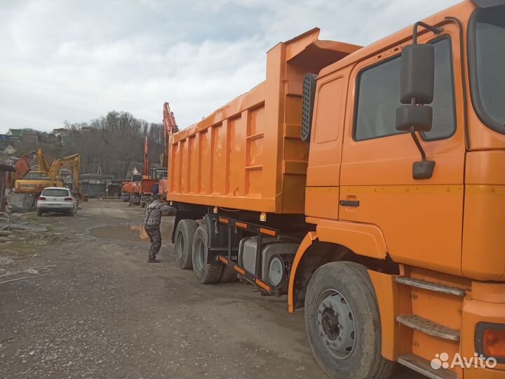 Shacman (Shaanxi) SX3255DR384, 2010