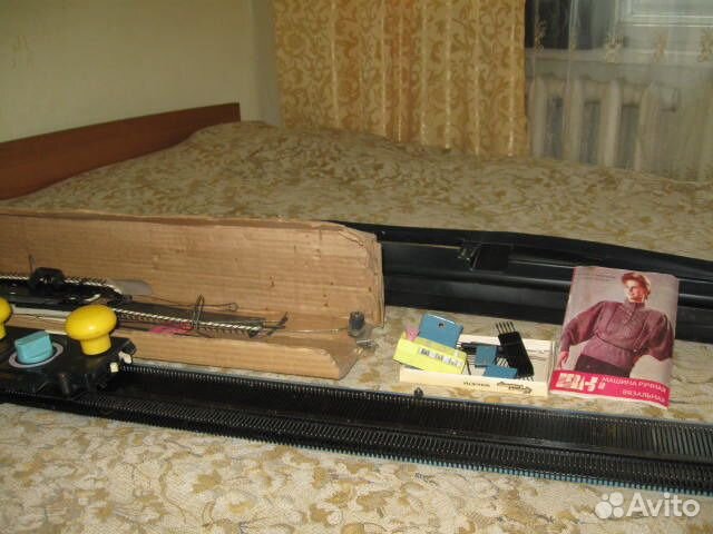 Вязальная машинка