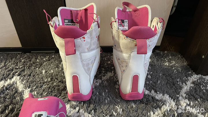 Сноубордические ботинки женские 35