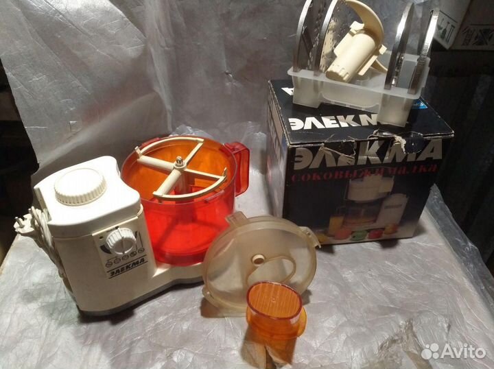 Кухонный комбайн Элекма