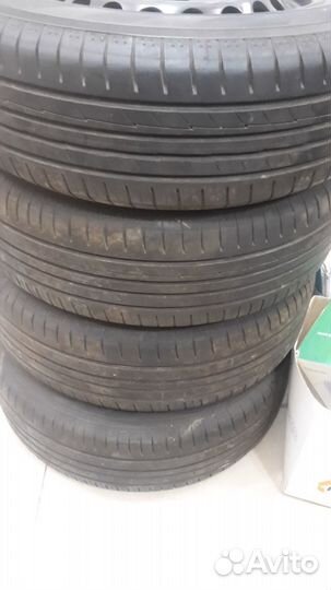 Резина Yokohama,195/65 R15,с дисками
