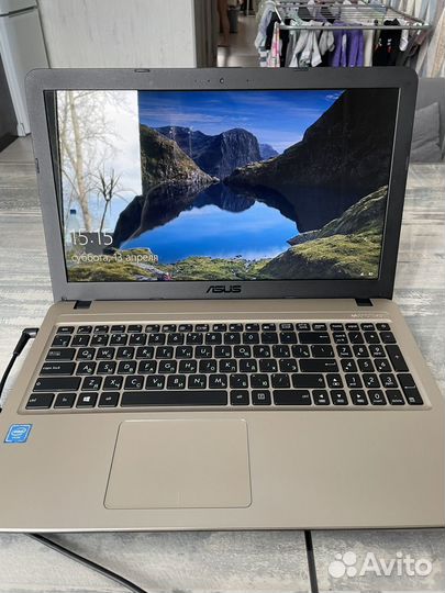 Ноутбук Asus x540s