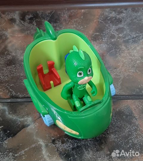 Герои в масках, Спирит, Пони