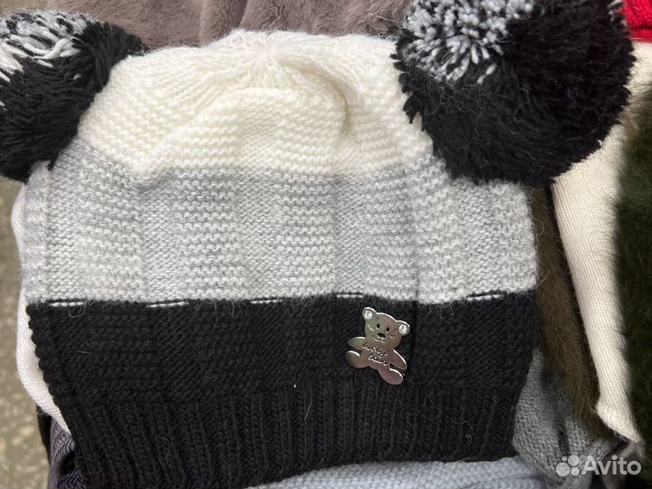 Шапки разные новые по 100 и 299 -много