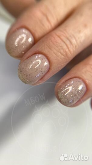 Модель на маникюр / Мастер маникюра