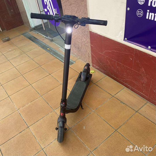 Электросамокат Hoverbot UN-01