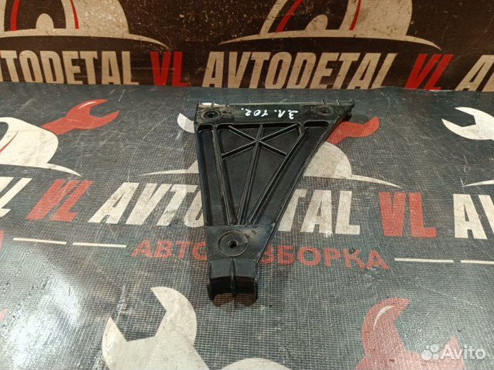 Кронштейн бампера задний левый Audi A4 B5