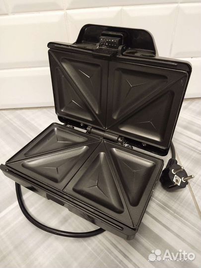 Сэндвич-тостер Scarlett SC-TM 11035