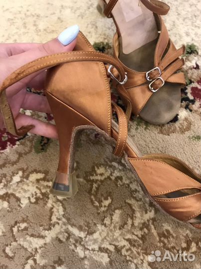 Туфли для бальных танцев