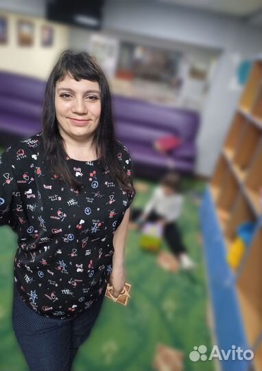 Няня воспитатель