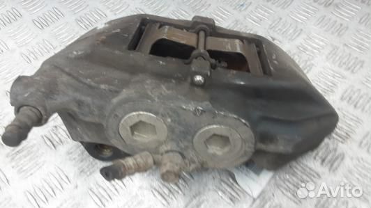 Суппорт тормозной передний правый lexus GS 3 (PUK1