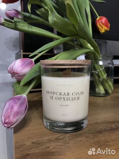 Свеча с деревянным фитилем