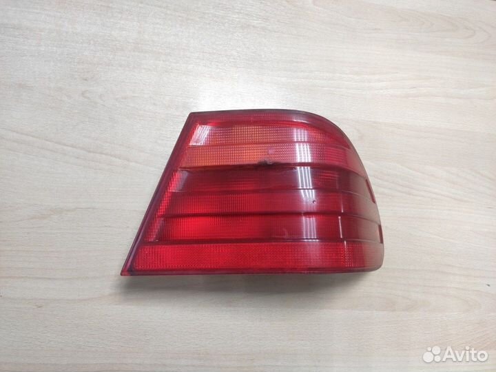 Фонарь задний правый Mercedes Benz E Class W210