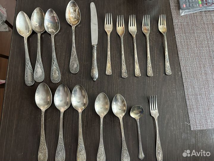 Набор столовых приборов мельхиор