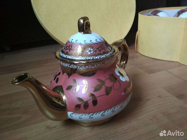 Новый сервиз для чая с пиалами в восточном стиле