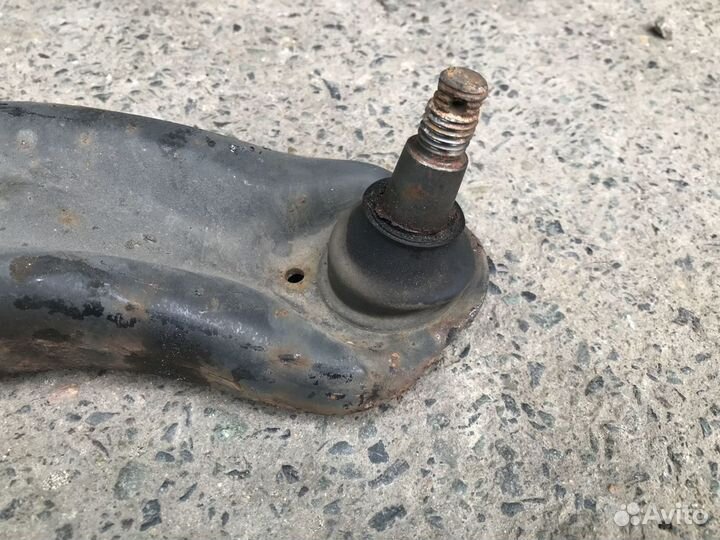 Рычаг honda FIT shuttle GG7 L15A R F 2012 Перед