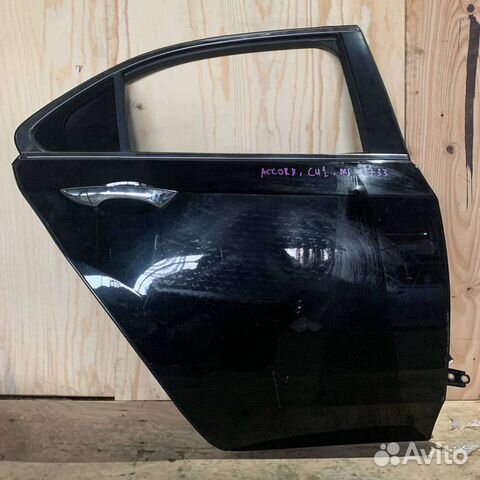 Задний правая дверь на honda accord 8