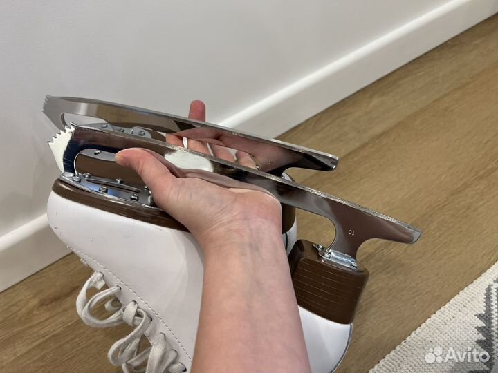 Фигурные коньки Graf Topas 39 размер