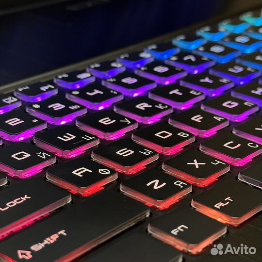 MSI 17.3 144Hz I5 12х4.5Гц/RTX 3060/16GB/SSD512