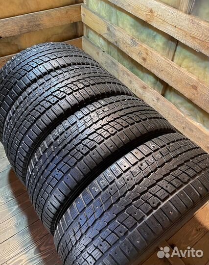 Dunlop SP Winter Ice 01 205/55 R16