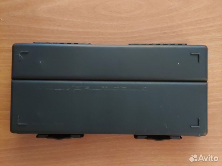 Коробка карповая с поводочницей Korum