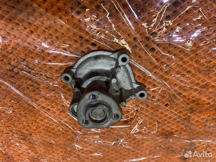 Помпа Volkswagen Polo V 1.6 cfna 2011