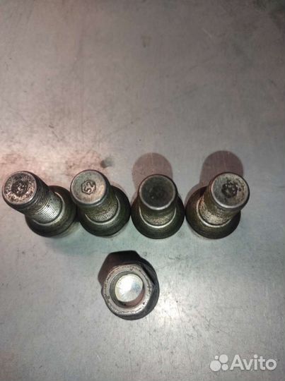 Секретки на колеса vag