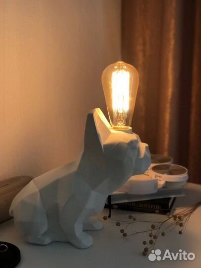 Светильник настольный 