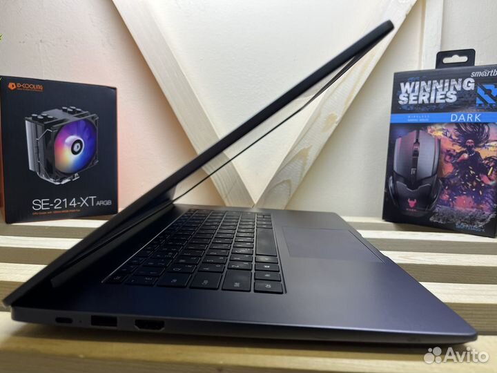 Свежий ультрабук Honor SSD 512Gb