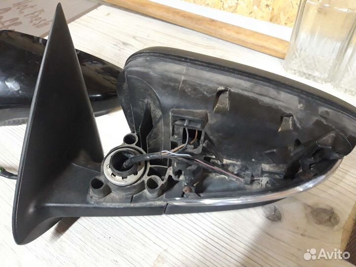 Зеркало заднего вида