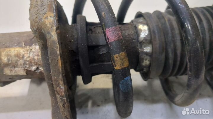 Амортизатор подвески Volkswagen Golf 6, 2010