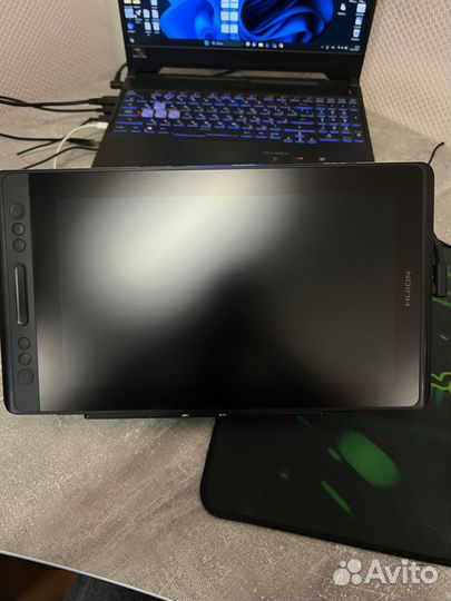 Графический монитор huion Kamvas Pro 13