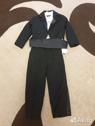 Настоящий смокинг для маленького модника