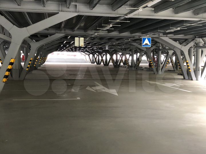 Машиноместо, 14 м²