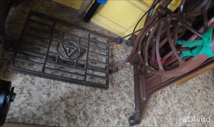 Швейная машина Tikka финская