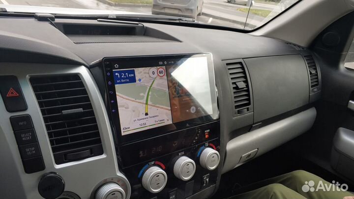 Магнитола Toyota Tundra / Sequoia Teyes