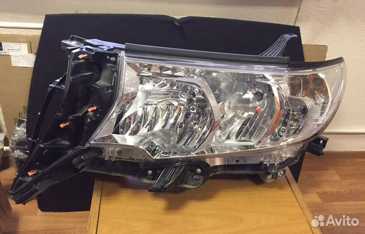 Левая фара Прадо 150 Prado 150 с 2017г