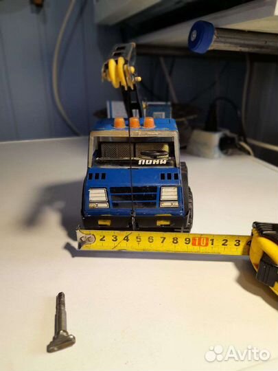 Игрушечная машинка-кран «Пони»