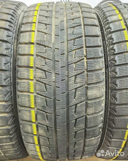 Bridgestone Blizzak Revo2 235/50 R18 98V