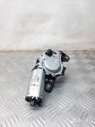 Моторчик заднего стеклоочистителя (дворника) Skoda