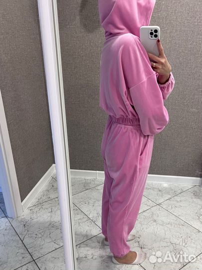 Спортивный костюм женский