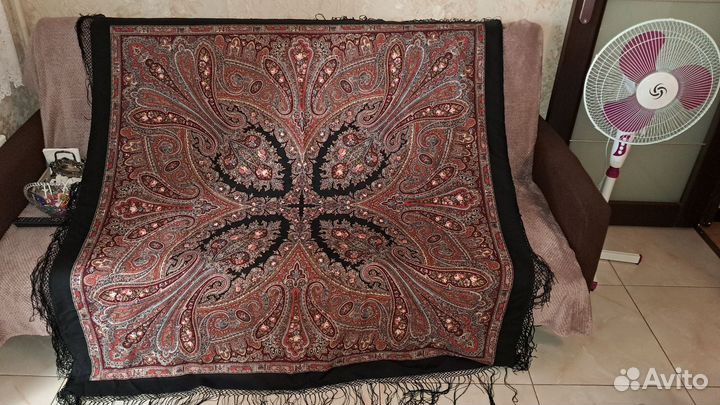 Женские шарфы и платки