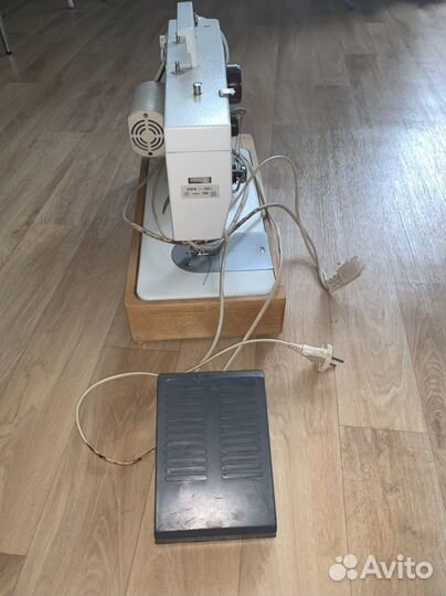 Швейная машина Чайка 134А