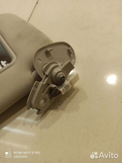 Козырёк солнцезащитный (левый) (Kia K5 III)