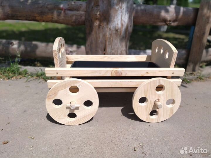 Садовая декоративная фигура 