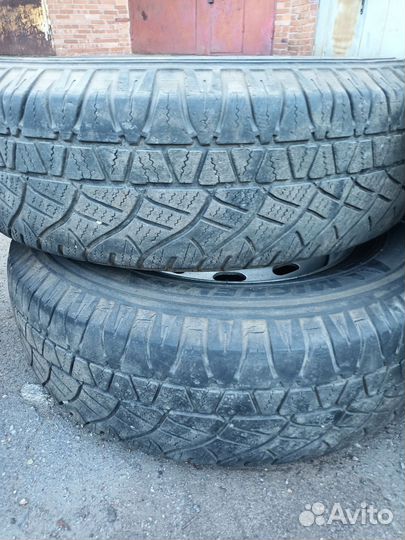 Michelin Latitude Cross 225/75 R16 104T